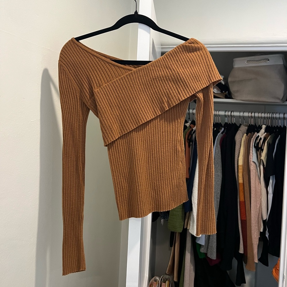 Lovers & friends off-shoulder brown sweater